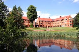 picture of Wellington College